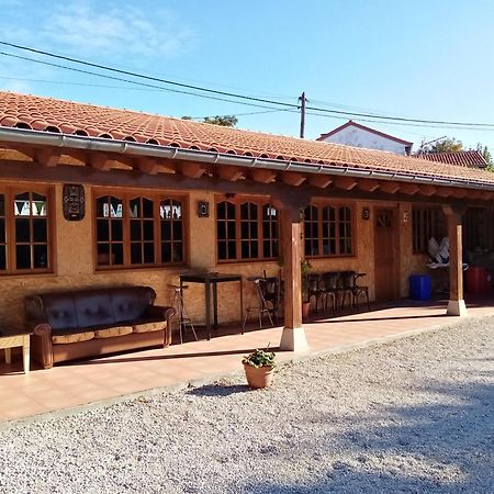 Apartamentos La Regata Viveda Екстериор снимка